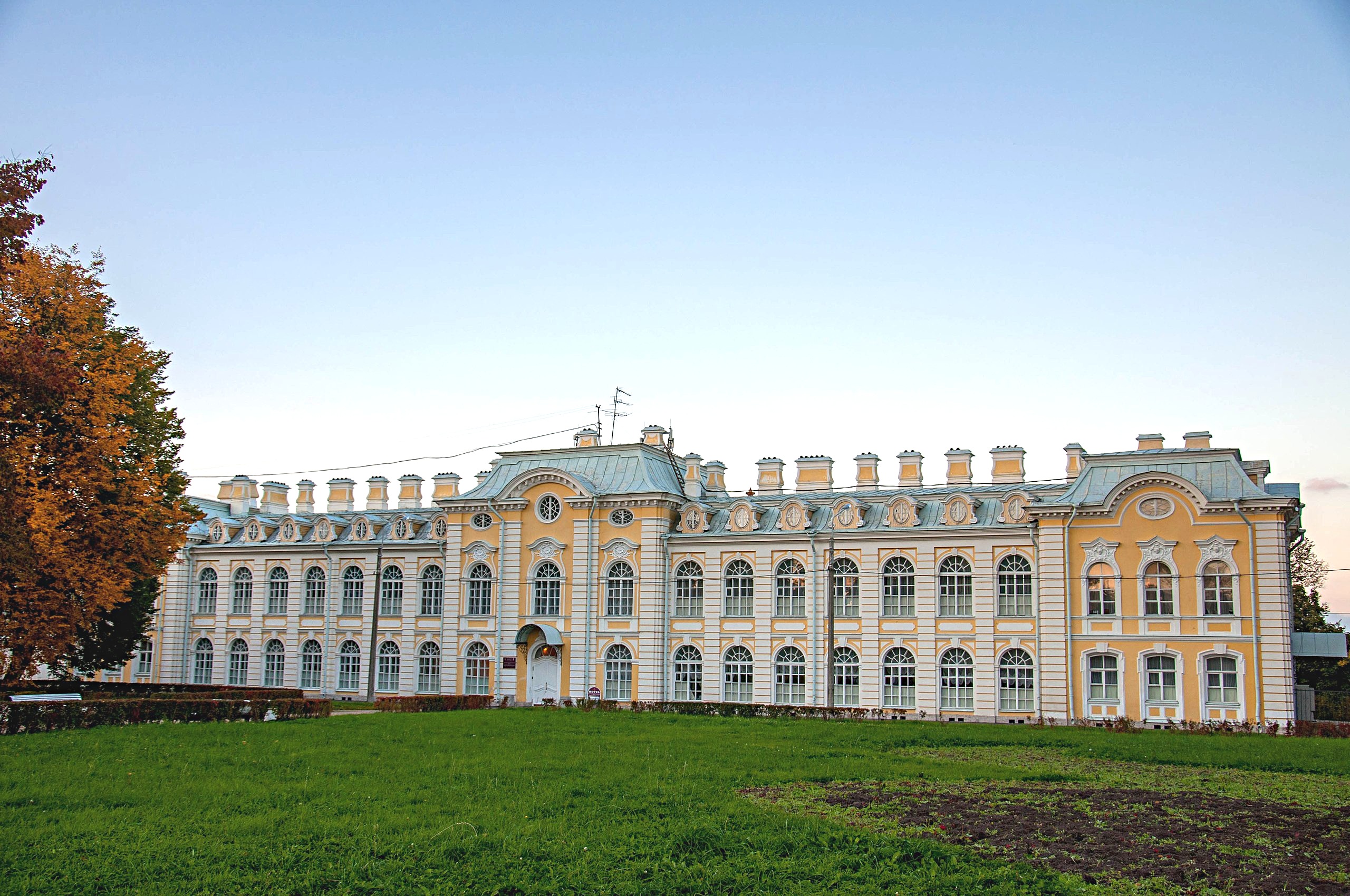 Музей семьи Бенуа в Петергофе